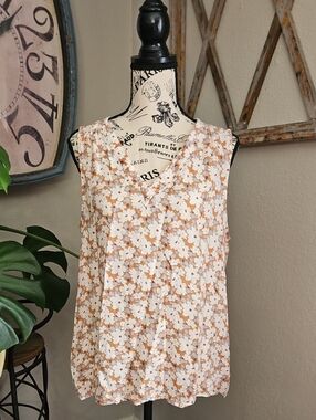 Sonoma White & Tan Floral V-Neck Tank Top Size Large